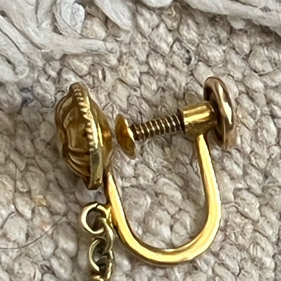 Vintage 14K Gold Carved Jadeite Dangle Panel Screw back Earrings w/Matching Ring - Picture 10 of 11